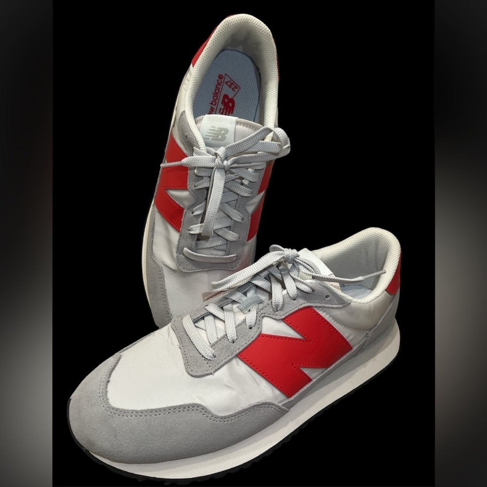 New Balance 237
